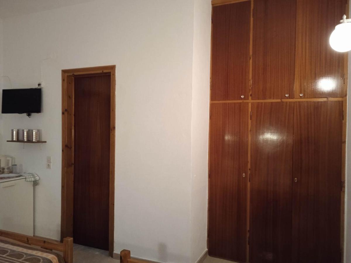 Villa Kaloudis Rooms Agios Georgios  Exterior photo